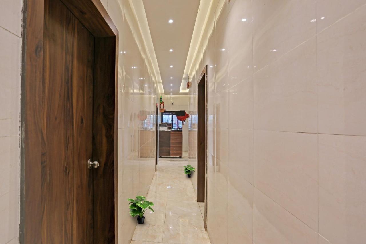 Hotel O Nandi Palace Lodging And Boarding Ulhasnagar Экстерьер фото